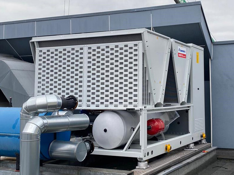 Luftgekühlter, kompakter 120 kW Kaltwassersatz von Climaveneta